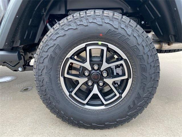 new 2025 Jeep Gladiator car, priced at $57,725