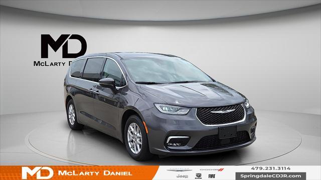 used 2023 Chrysler Pacifica car, priced at $25,541