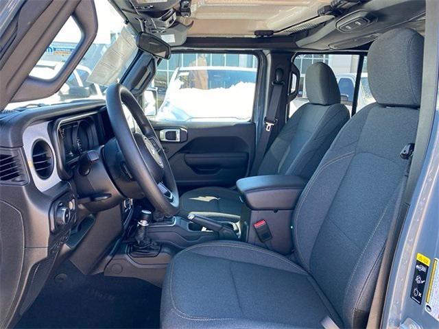 new 2025 Jeep Wrangler car, priced at $39,575