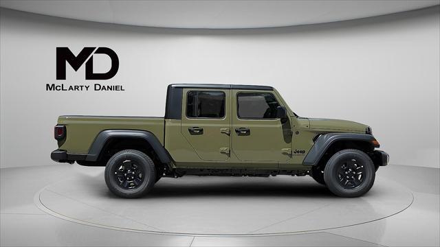 new 2025 Jeep Gladiator car, priced at $39,372