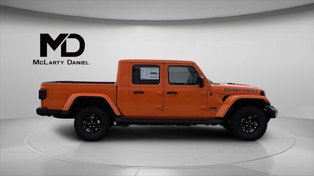 new 2025 Jeep Gladiator car, priced at $44,707