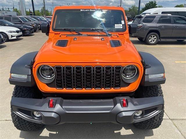 new 2025 Jeep Wrangler car, priced at $59,195