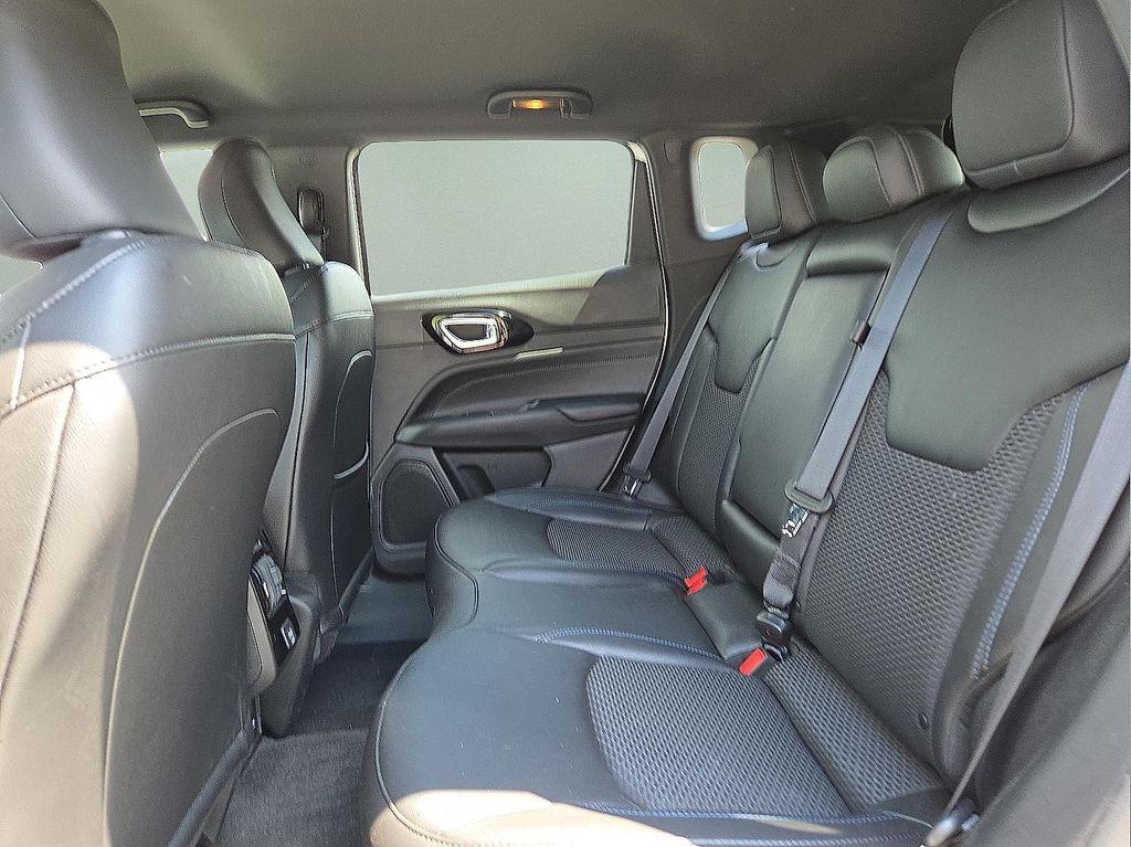 new 2025 Jeep Compass car