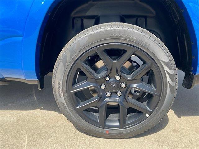 new 2025 Ram 1500 car, priced at $62,077