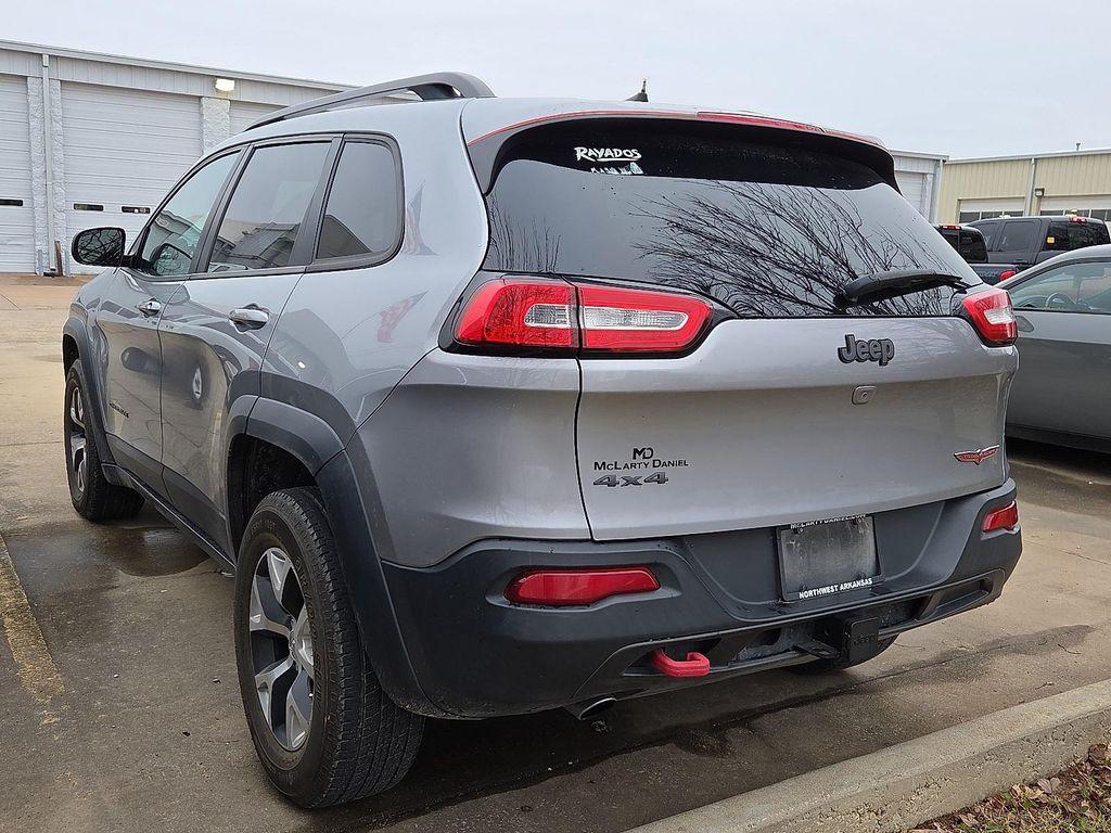 used 2017 Jeep Cherokee car, priced at $15,548