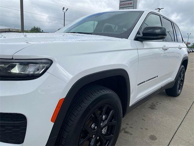 used 2024 Jeep Grand Cherokee car, priced at $34,457