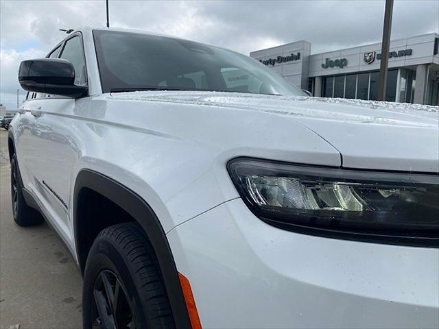used 2024 Jeep Grand Cherokee car, priced at $32,572