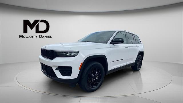 used 2024 Jeep Grand Cherokee car, priced at $32,572