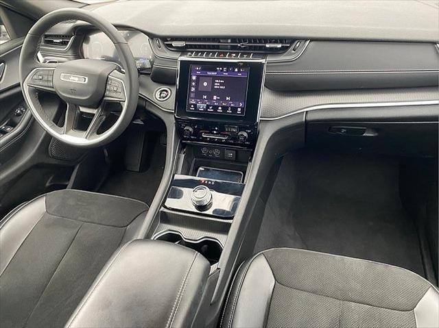 used 2024 Jeep Grand Cherokee car, priced at $32,572