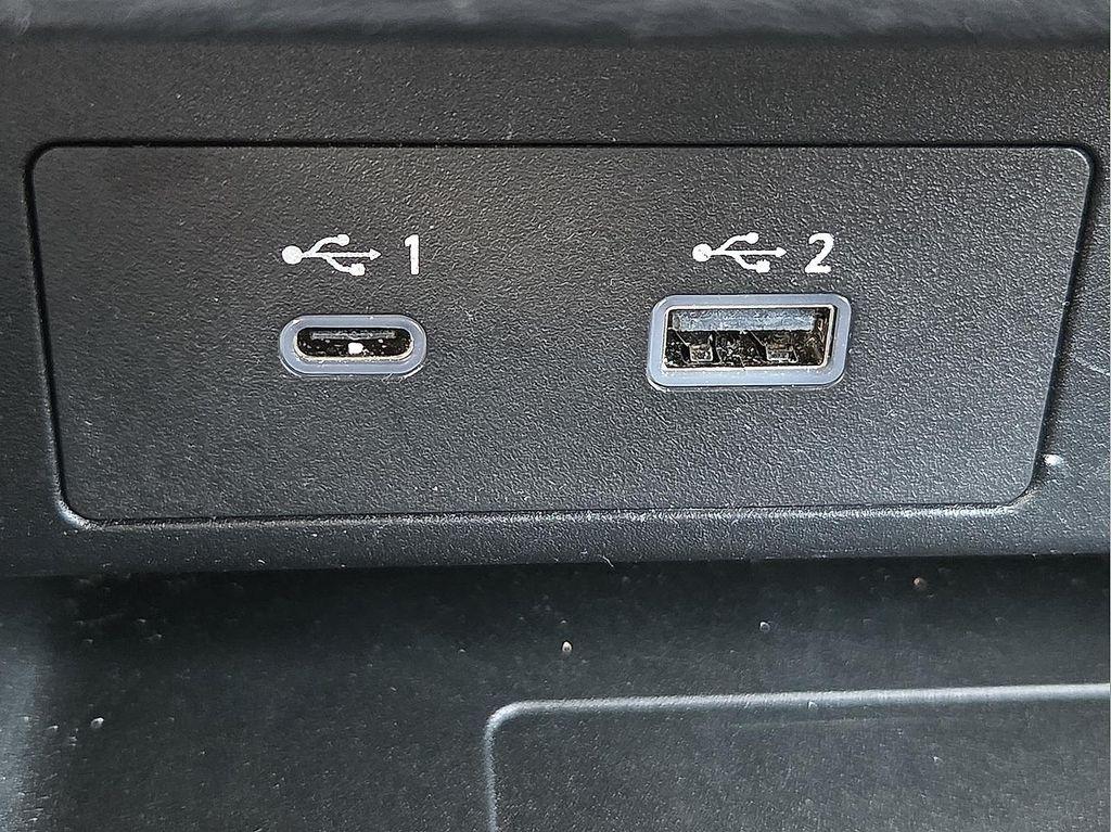 used 2024 Mitsubishi Outlander car, priced at $26,484