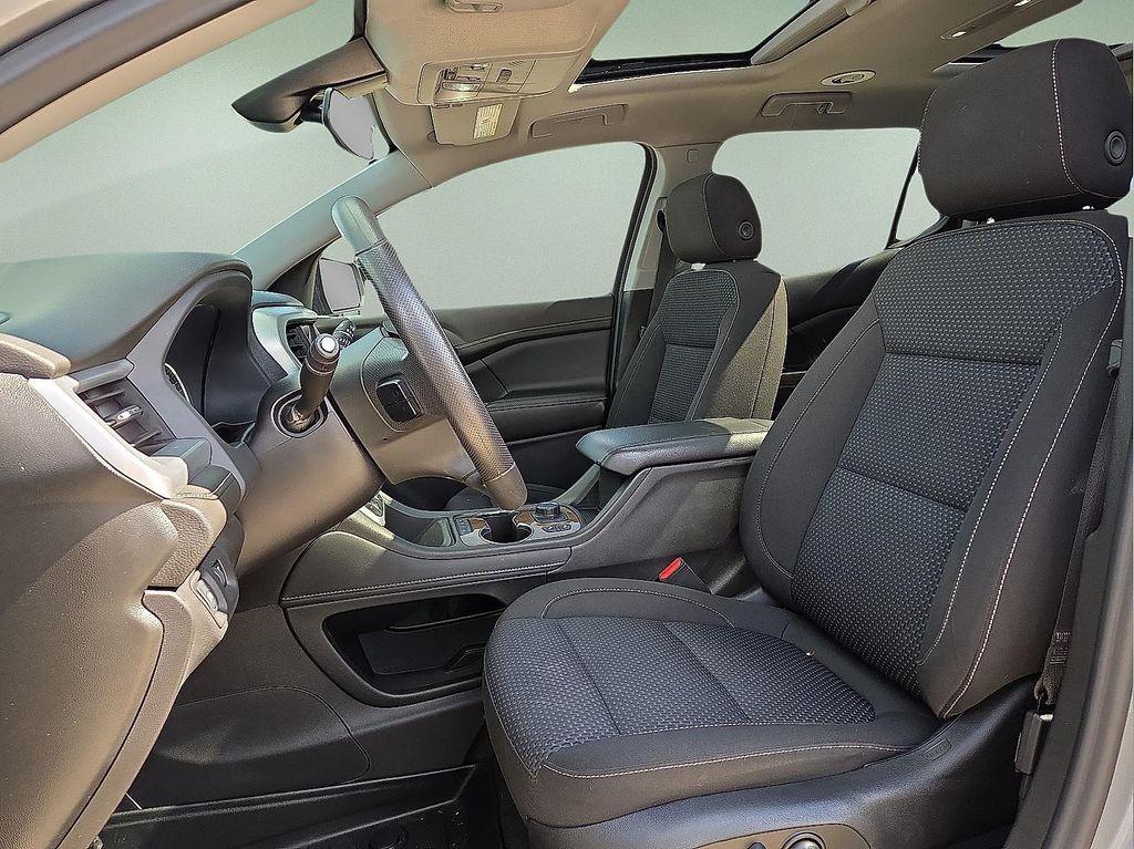 used 2023 GMC Acadia car, priced at $28,130