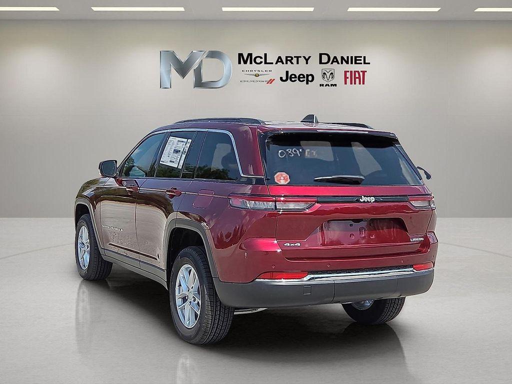 new 2025 Jeep Grand Cherokee car, priced at $40,256
