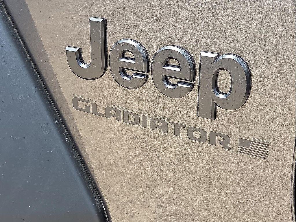 new 2025 Jeep Gladiator car, priced at $37,092