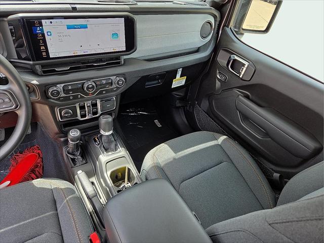 new 2025 Jeep Gladiator car, priced at $39,372