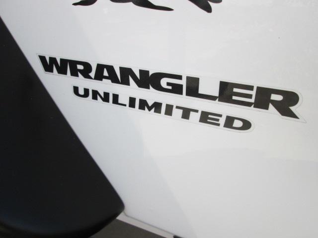 used 2014 Jeep Wrangler Unlimited car, priced at $17,000