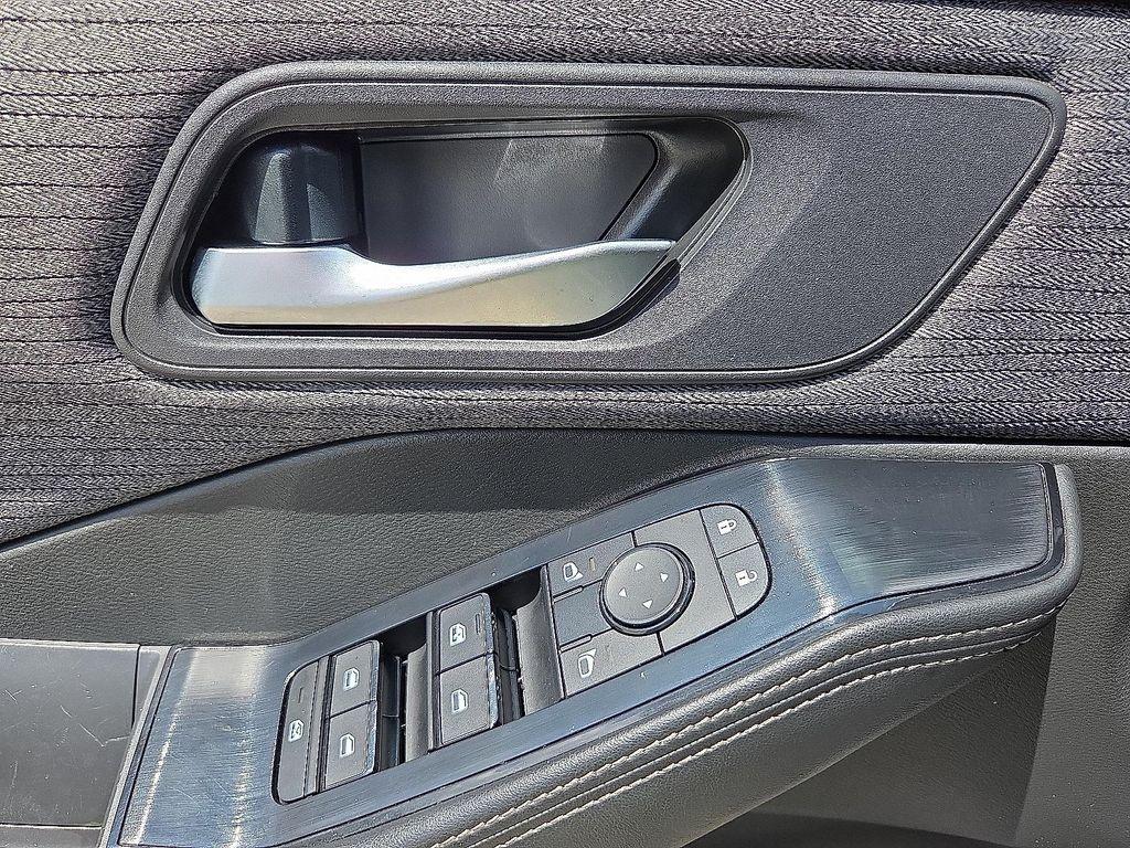 used 2023 Nissan Rogue car, priced at $21,174