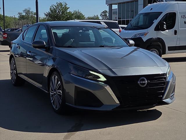 used 2023 Nissan Altima car, priced at $21,469