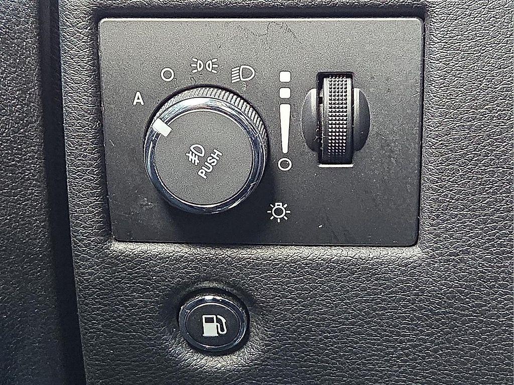 used 2015 Jeep Grand Cherokee car, priced at $12,602