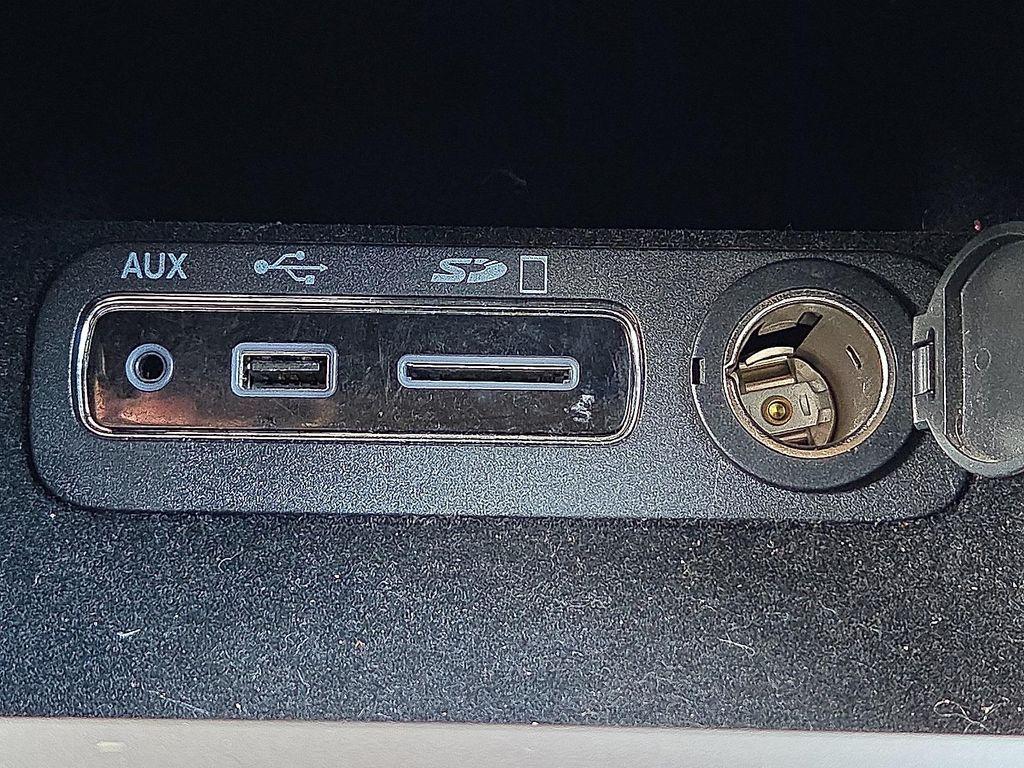 used 2015 Jeep Grand Cherokee car, priced at $12,602