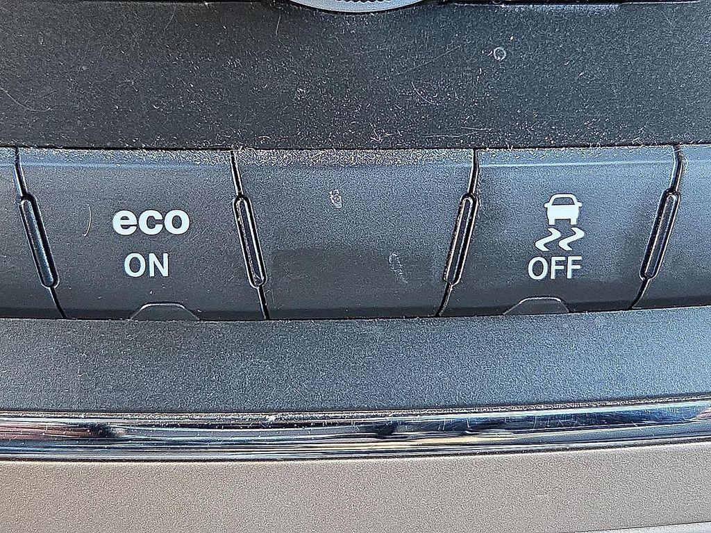 used 2015 Jeep Grand Cherokee car, priced at $12,602