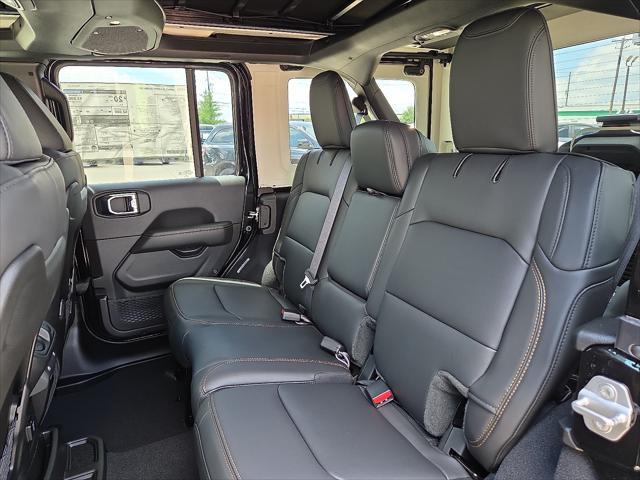 new 2025 Jeep Wrangler car, priced at $51,556