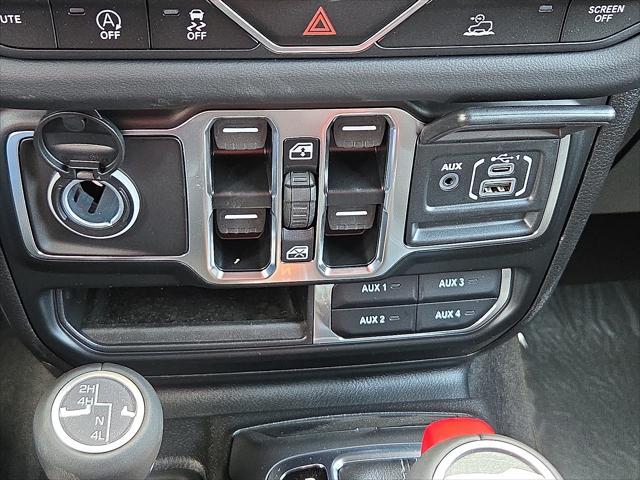 new 2025 Jeep Wrangler car, priced at $51,556