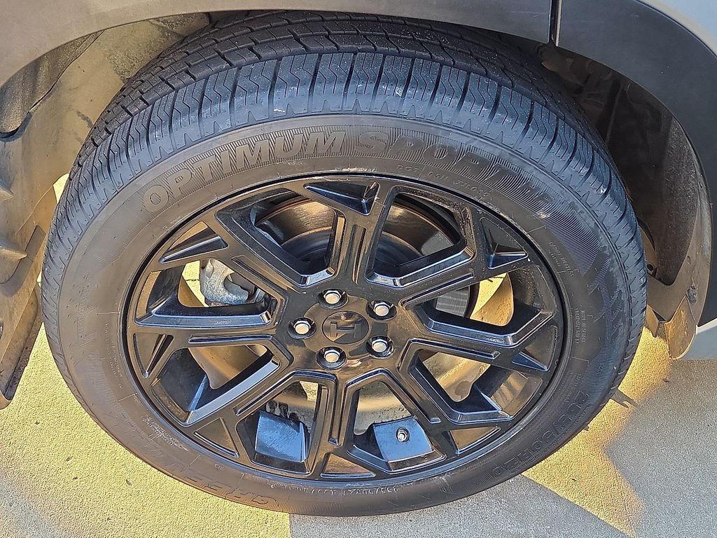 used 2023 Toyota Highlander car, priced at $31,231