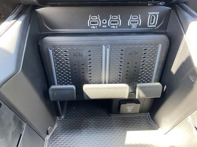 new 2025 Ram 2500 car, priced at $84,272