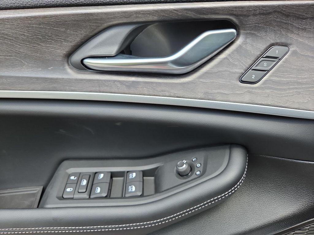 new 2025 Jeep Grand Cherokee car, priced at $44,919