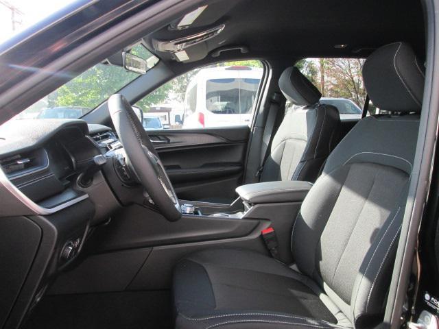 new 2025 Jeep Grand Cherokee car, priced at $31,507