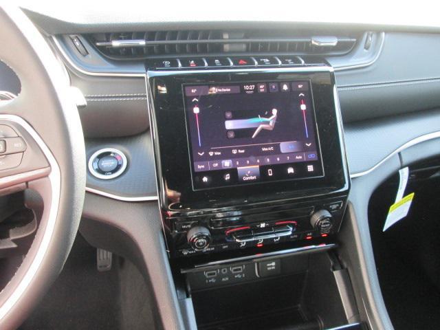 new 2025 Jeep Grand Cherokee car, priced at $31,507