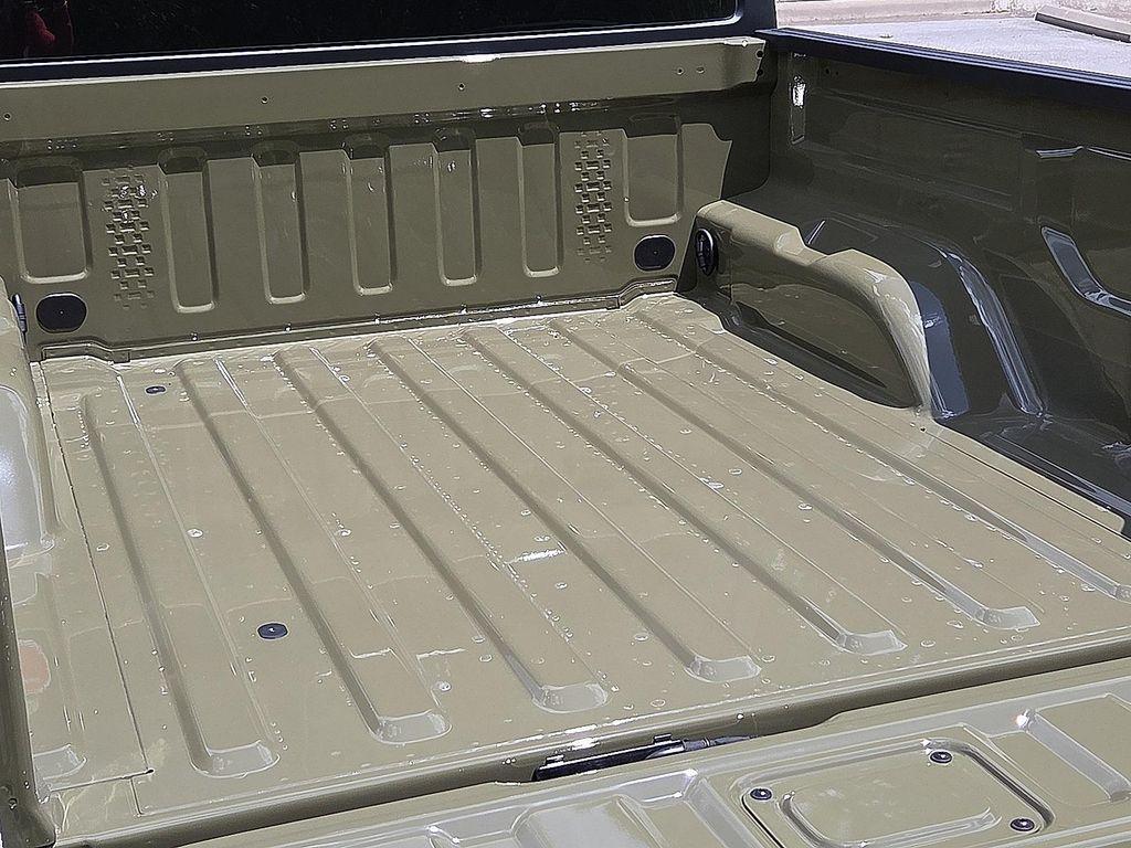 new 2025 Jeep Gladiator car, priced at $37,092