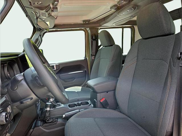 new 2025 Jeep Gladiator car, priced at $39,372