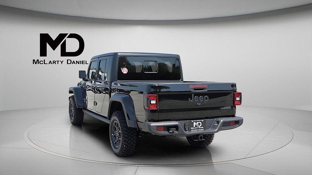 new 2025 Jeep Gladiator car, priced at $48,046