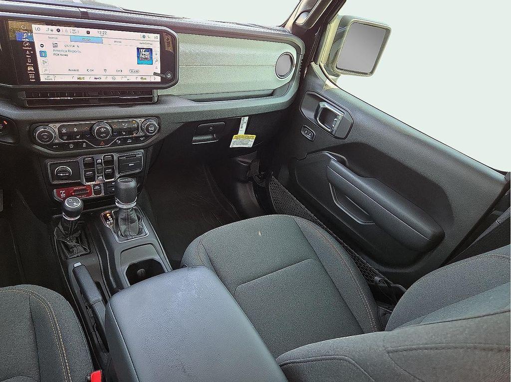 new 2025 Jeep Gladiator car, priced at $48,046