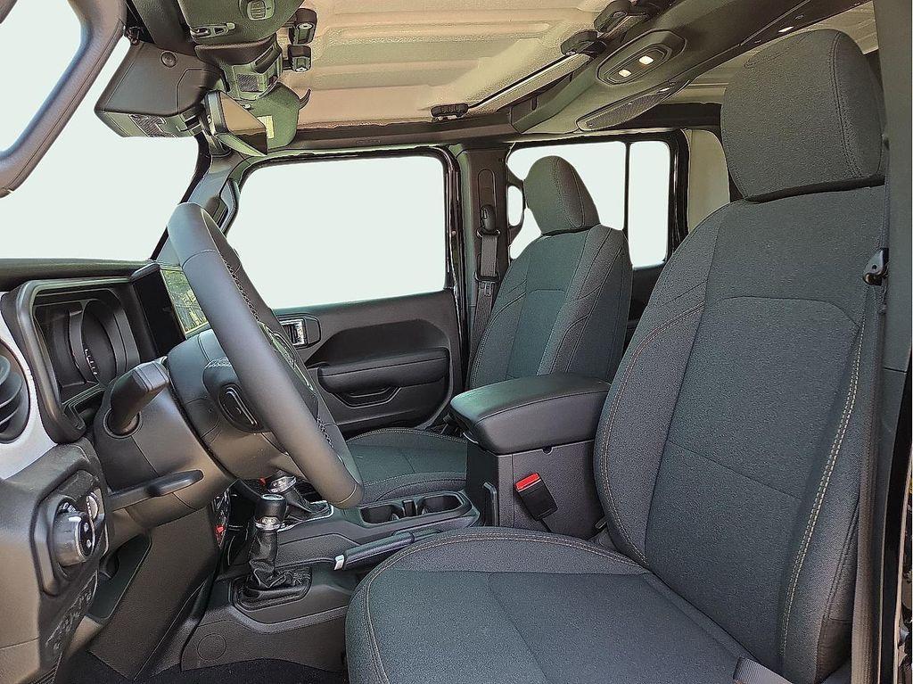 new 2025 Jeep Gladiator car, priced at $48,046