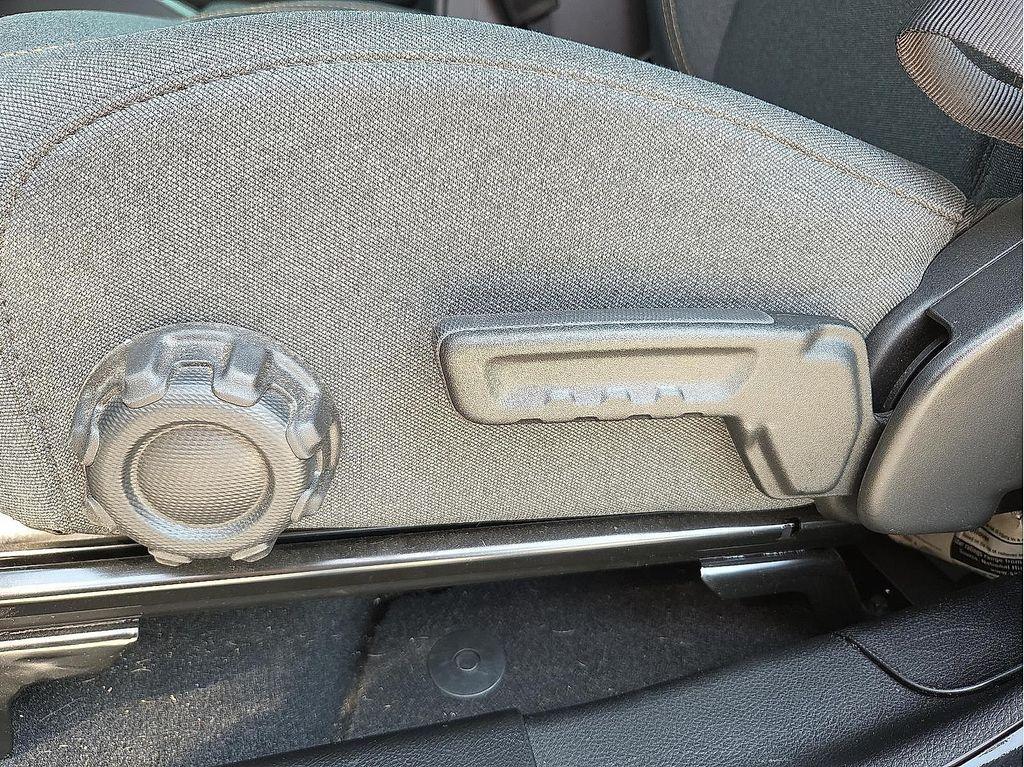 new 2025 Jeep Gladiator car, priced at $48,046