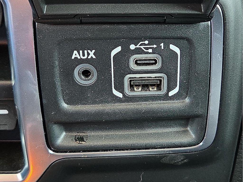 new 2025 Jeep Gladiator car, priced at $48,046