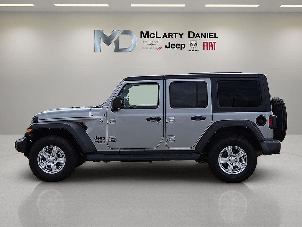 used 2021 Jeep Wrangler Unlimited car, priced at $26,297