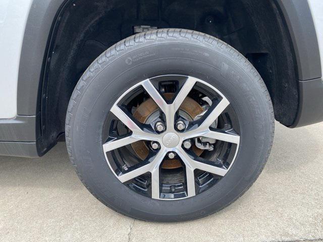 new 2024 Jeep Grand Cherokee car, priced at $47,681