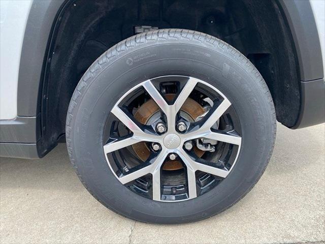 new 2024 Jeep Grand Cherokee car, priced at $47,681