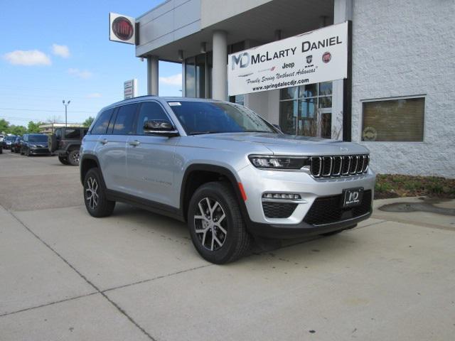 new 2024 Jeep Grand Cherokee car, priced at $45,100