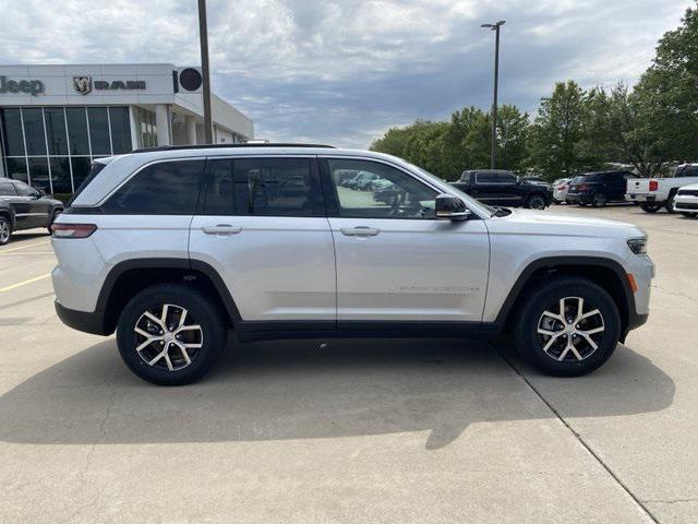 new 2024 Jeep Grand Cherokee car, priced at $47,681