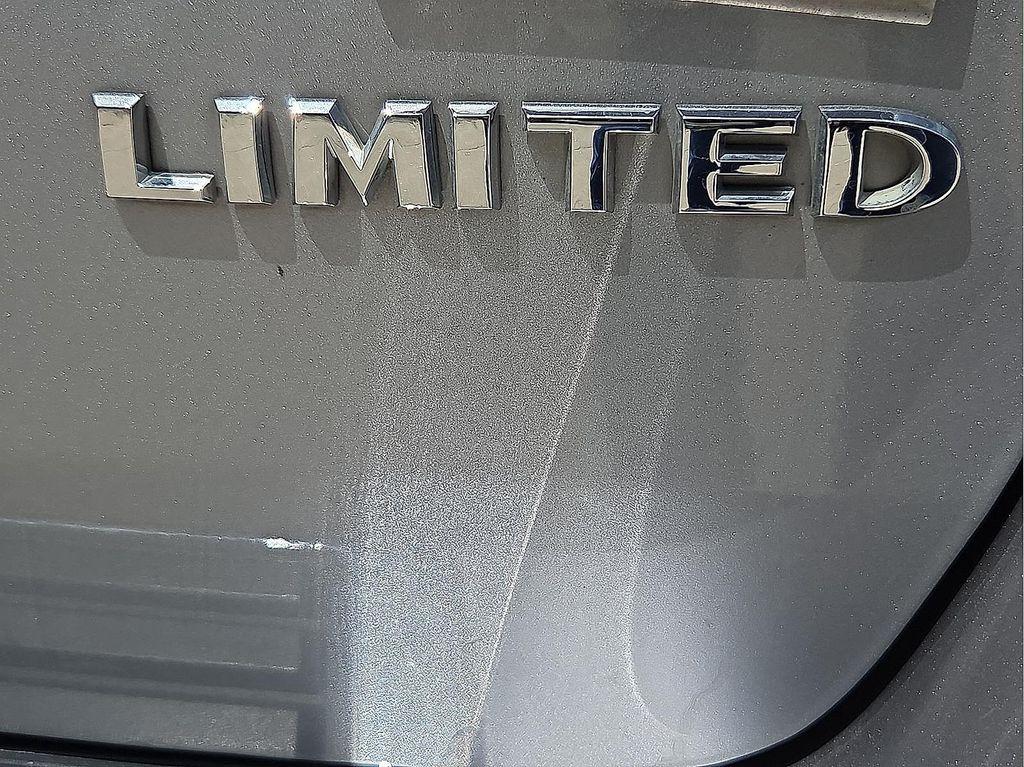 used 2016 Jeep Grand Cherokee car, priced at $15,900