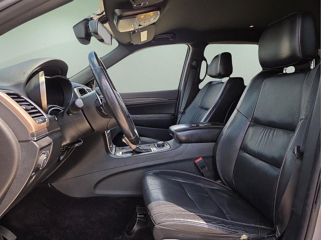 used 2016 Jeep Grand Cherokee car, priced at $15,900