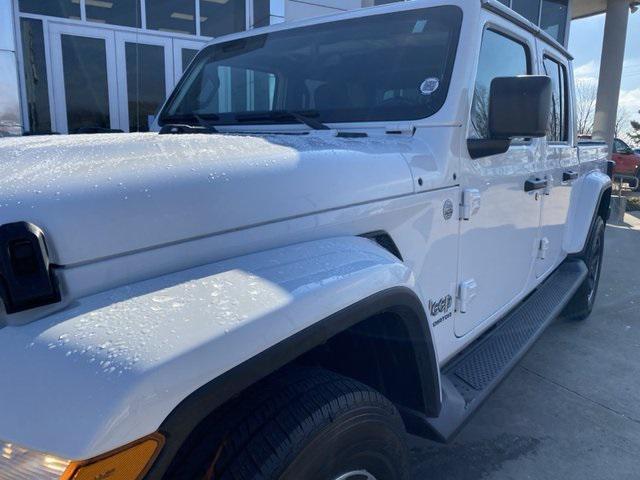 used 2022 Jeep Gladiator car, priced at $33,262