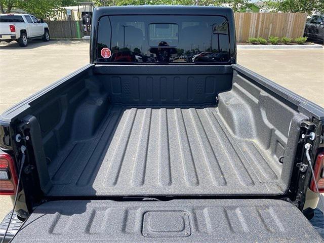 new 2025 Jeep Gladiator car, priced at $49,203
