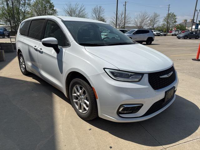 used 2023 Chrysler Pacifica car, priced at $25,022