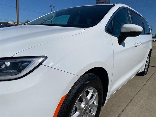 used 2023 Chrysler Pacifica car, priced at $22,915
