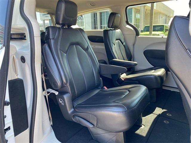 used 2023 Chrysler Pacifica car, priced at $22,915